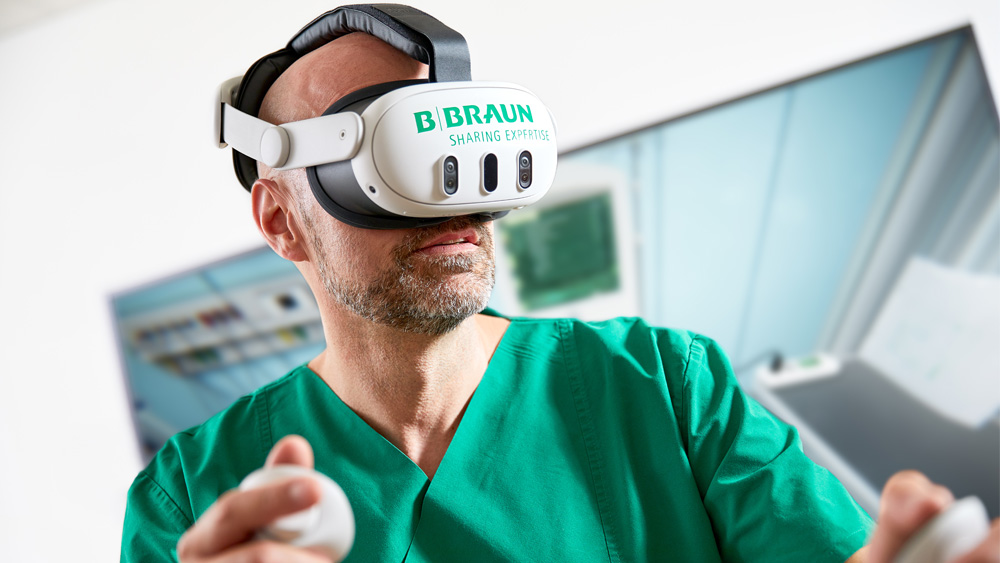 Enfermero con gafas de realidad virtual